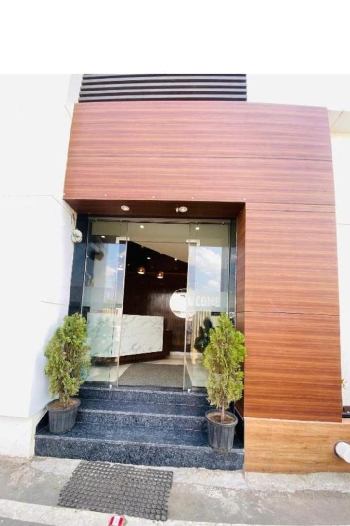 Hotel Shree Sai Shirdi Buitenkant foto
